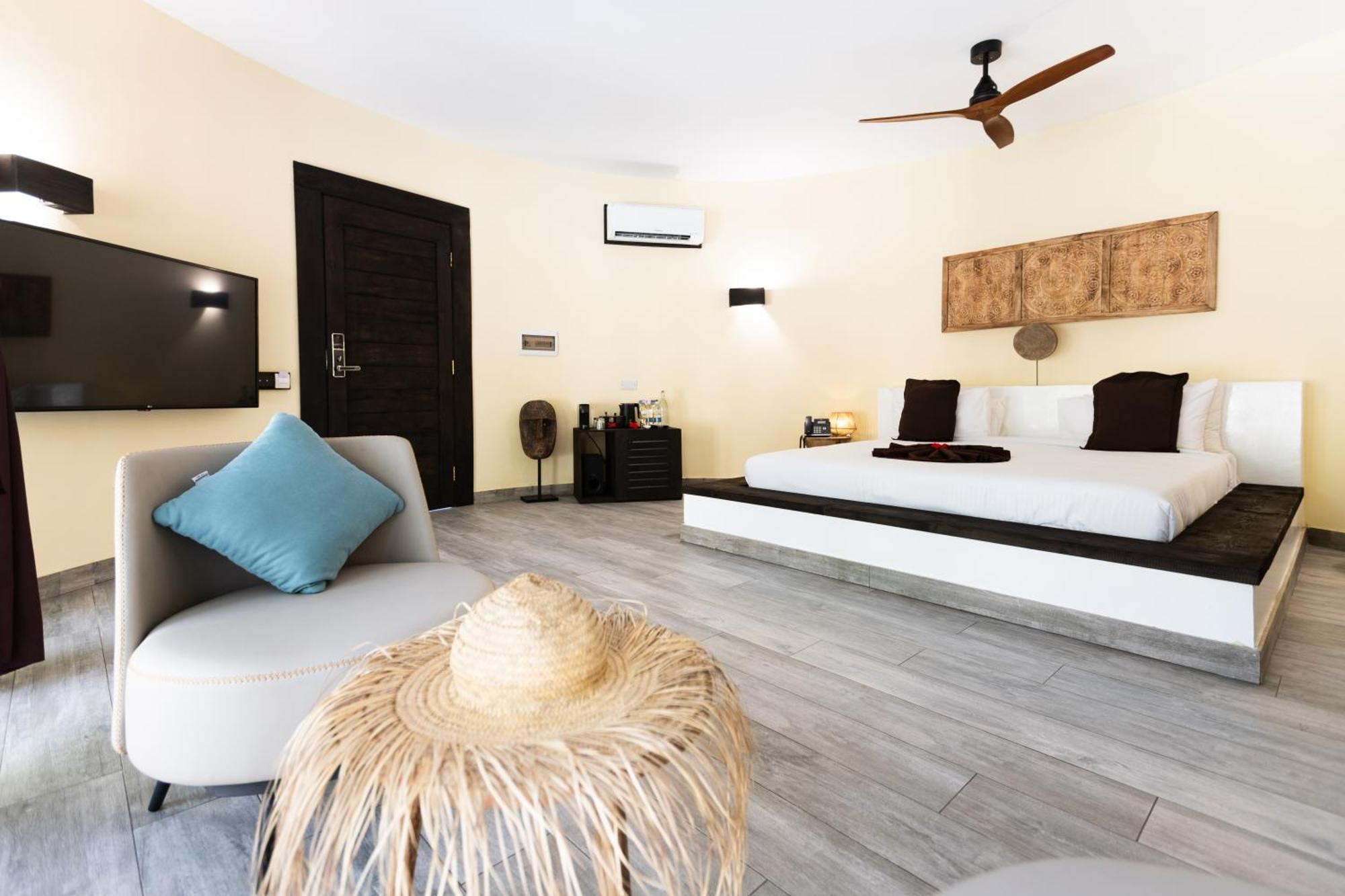 Blue Moon Resort Jambiani  Ngoại thất bức ảnh